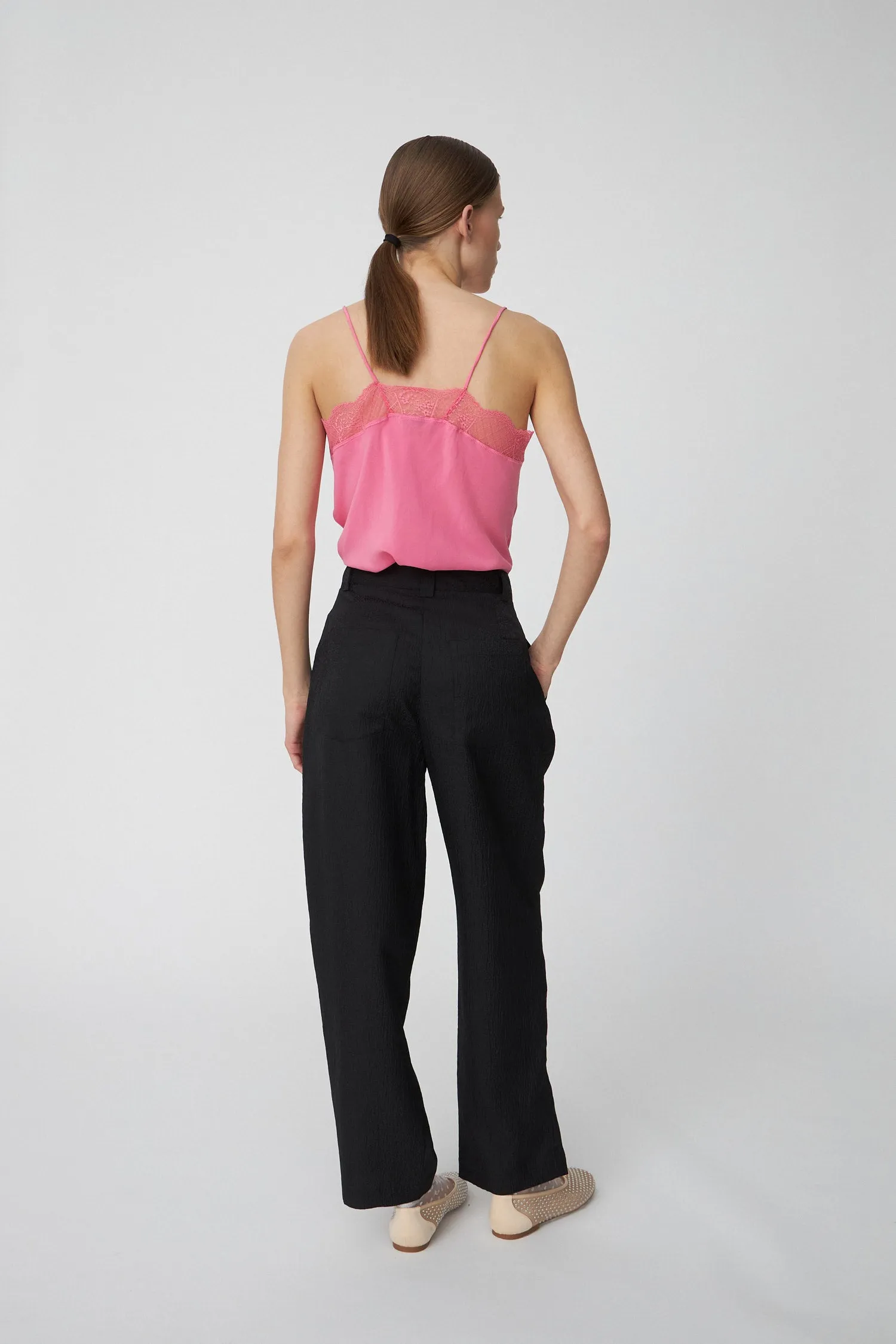 Cropped Crinkle Pants - Black