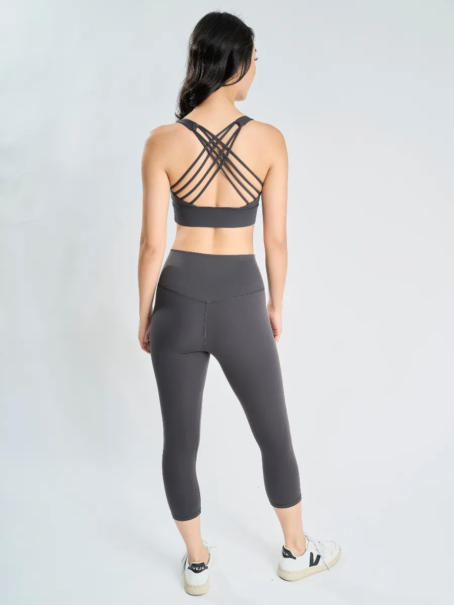 Easy Stretch Crop 21” *Seamless Leggings in Coal Gray