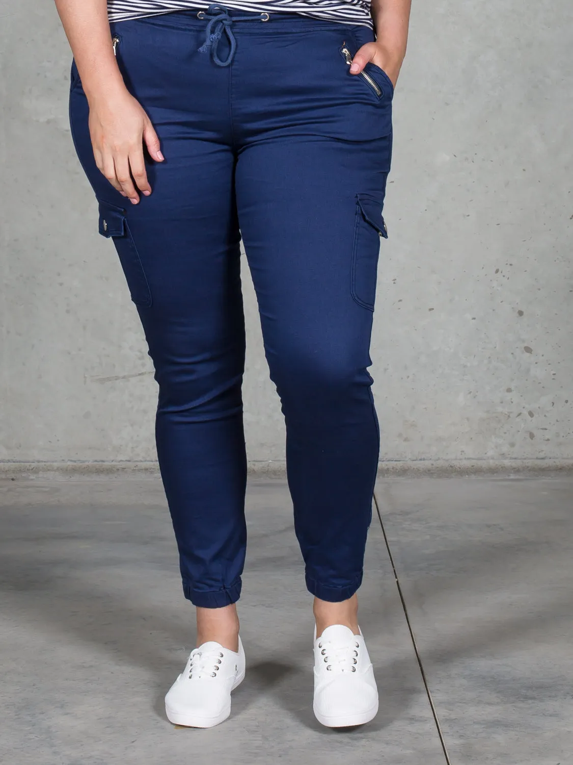 Jenni Joggers Navy *LONGER LENGTH*