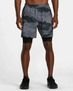 RVCA YOGGER TRAIN 2-IN-1 ELASTIC WAIST WORKOUT SHORTS 17" - CAMO BRUSH