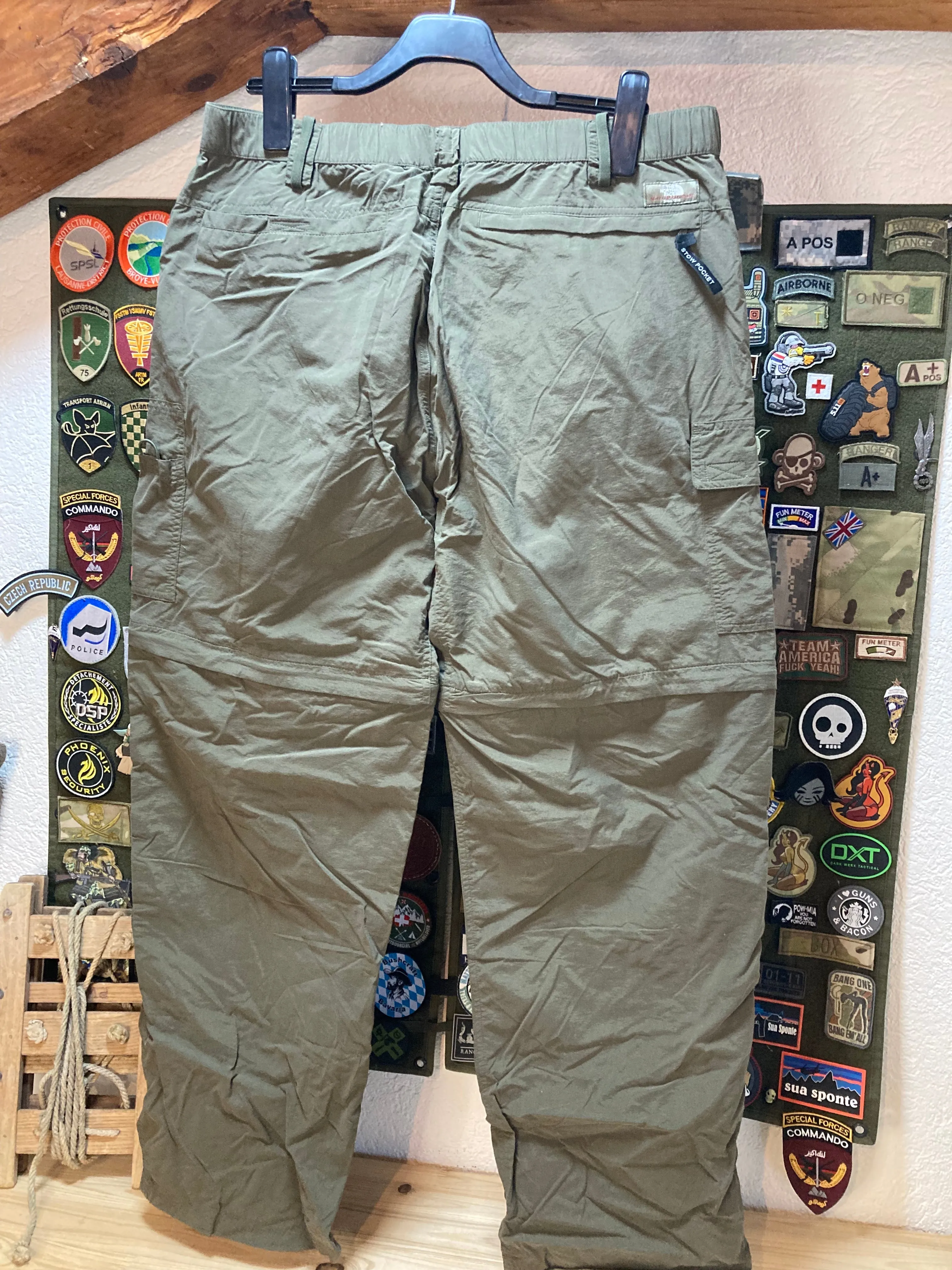 Trousers, The North Face, Light Weight Zipper Legs Hiking Pants, Size 38 US