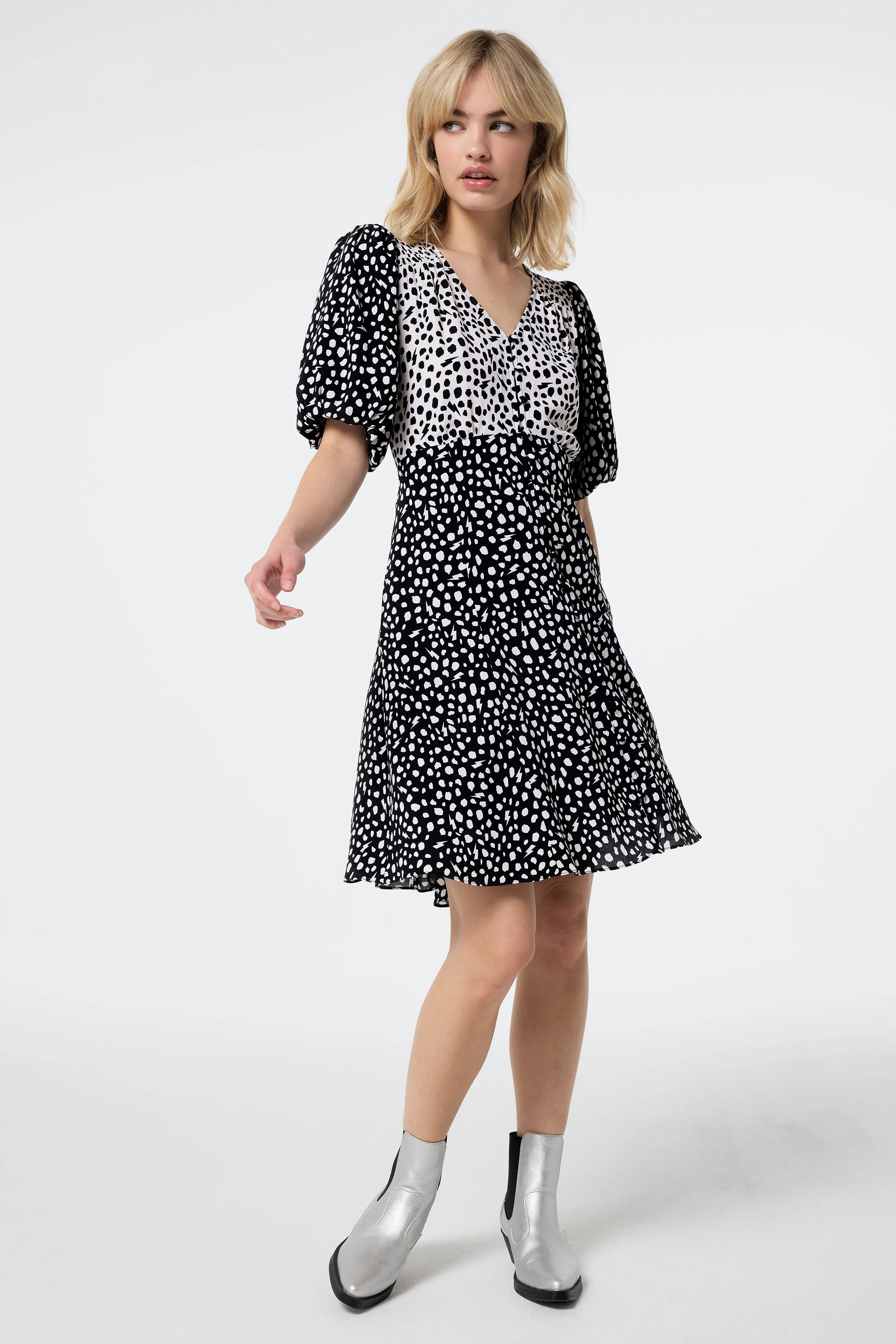 White with Black Mix Cheetah Puff Sleeve Short Tea Dress